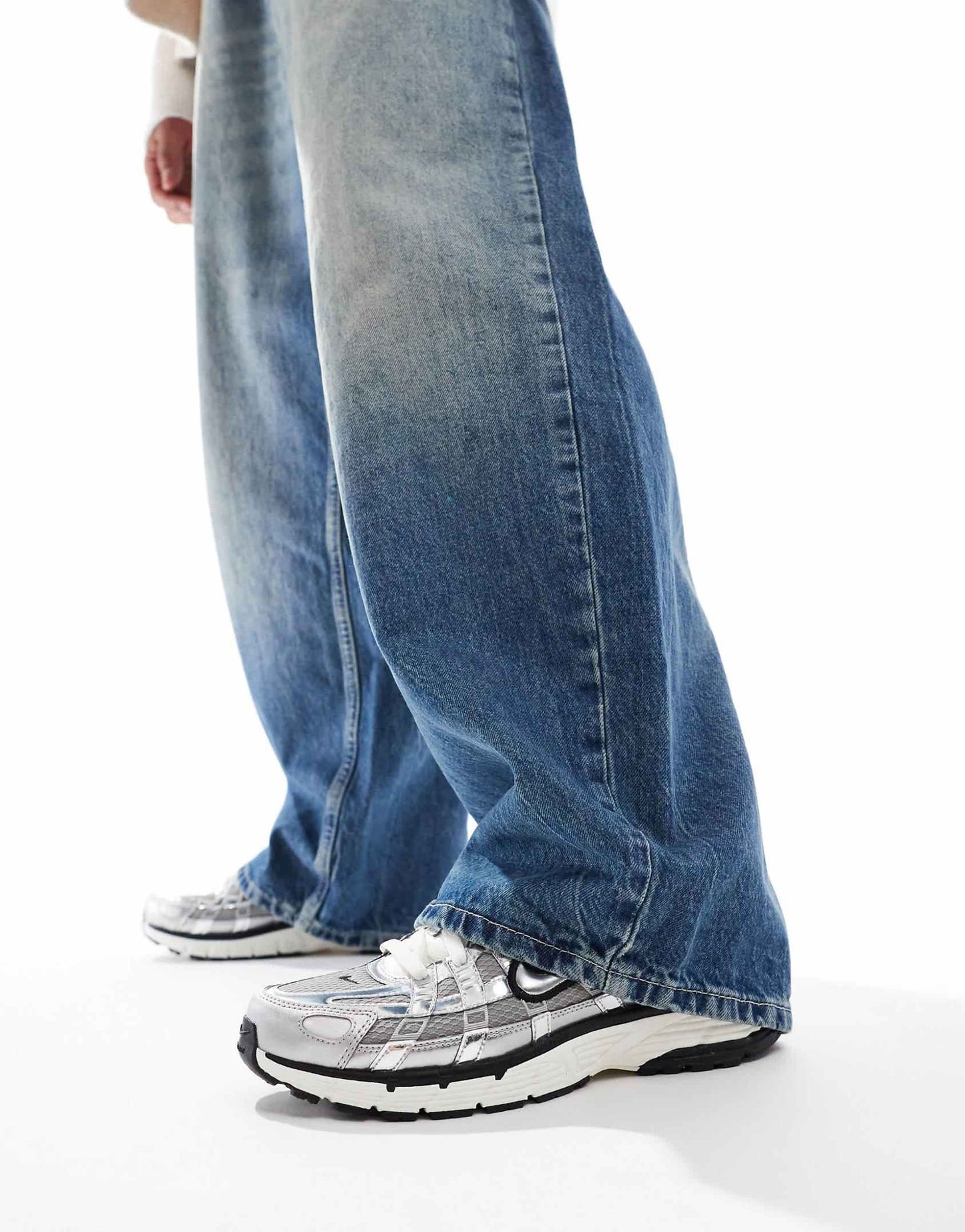 NIKE P-6000 “Silver”