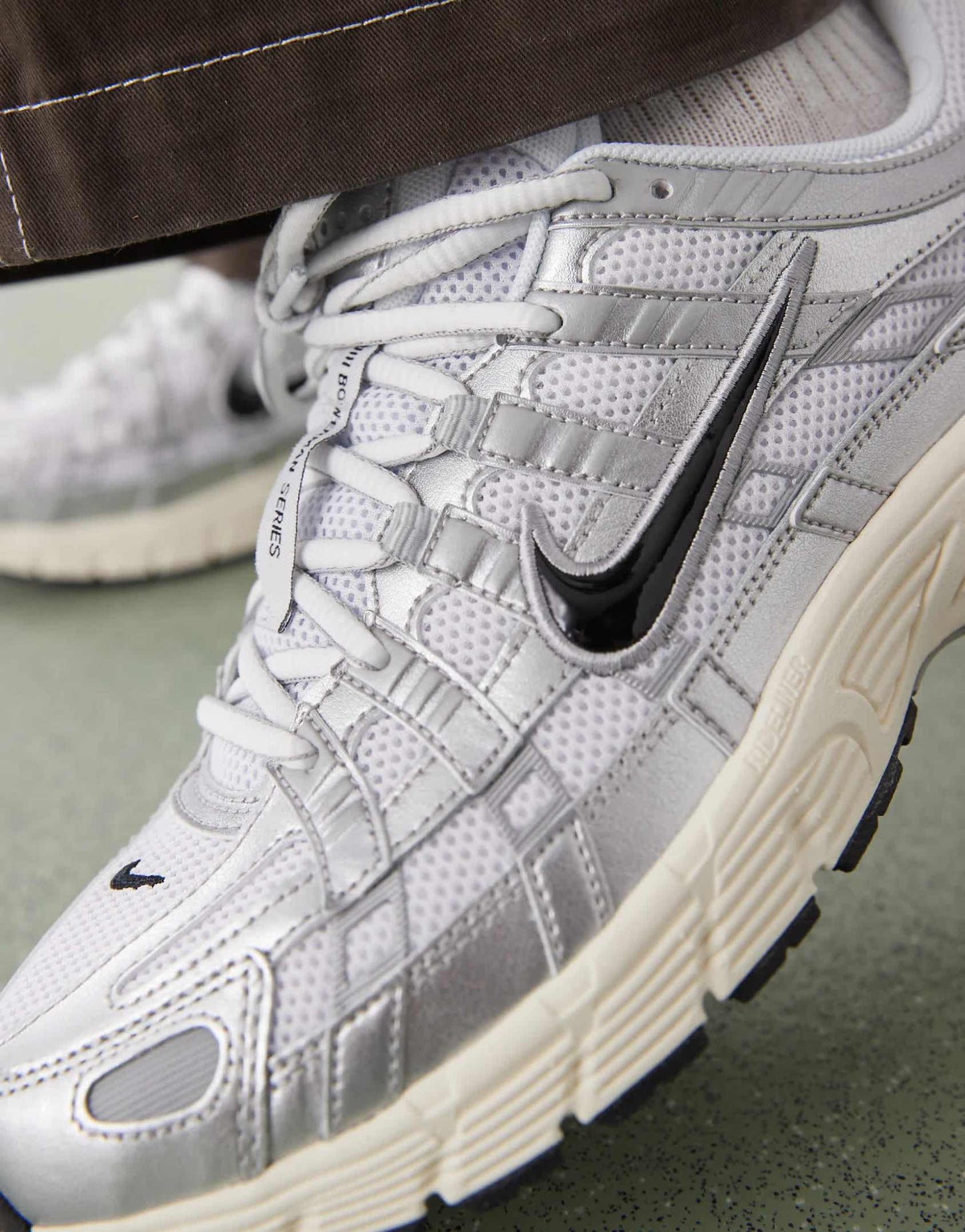 NIKE P-6000 “White/Silver”